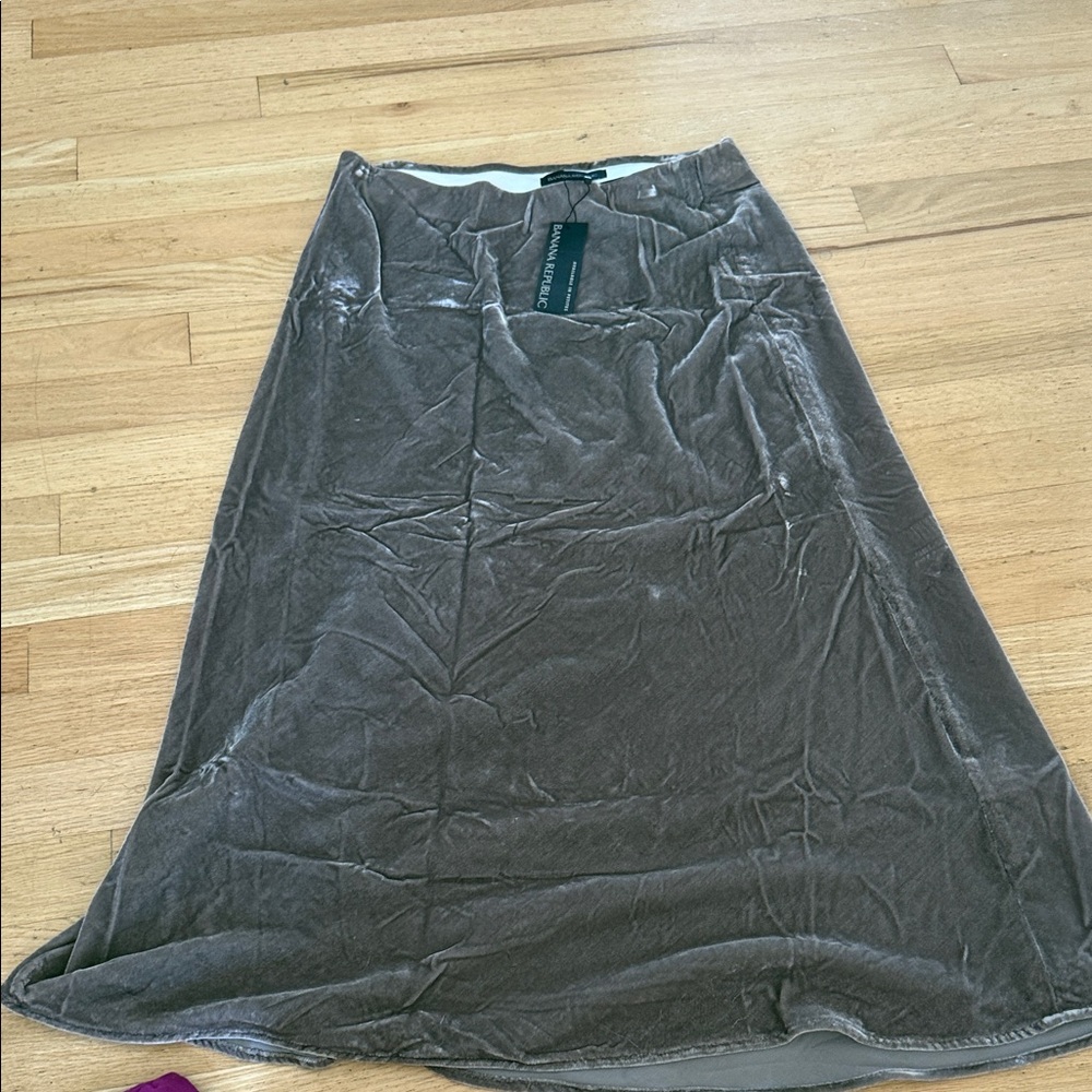 Banana Republic Velvet A-Line Skirt in Taupe Gray